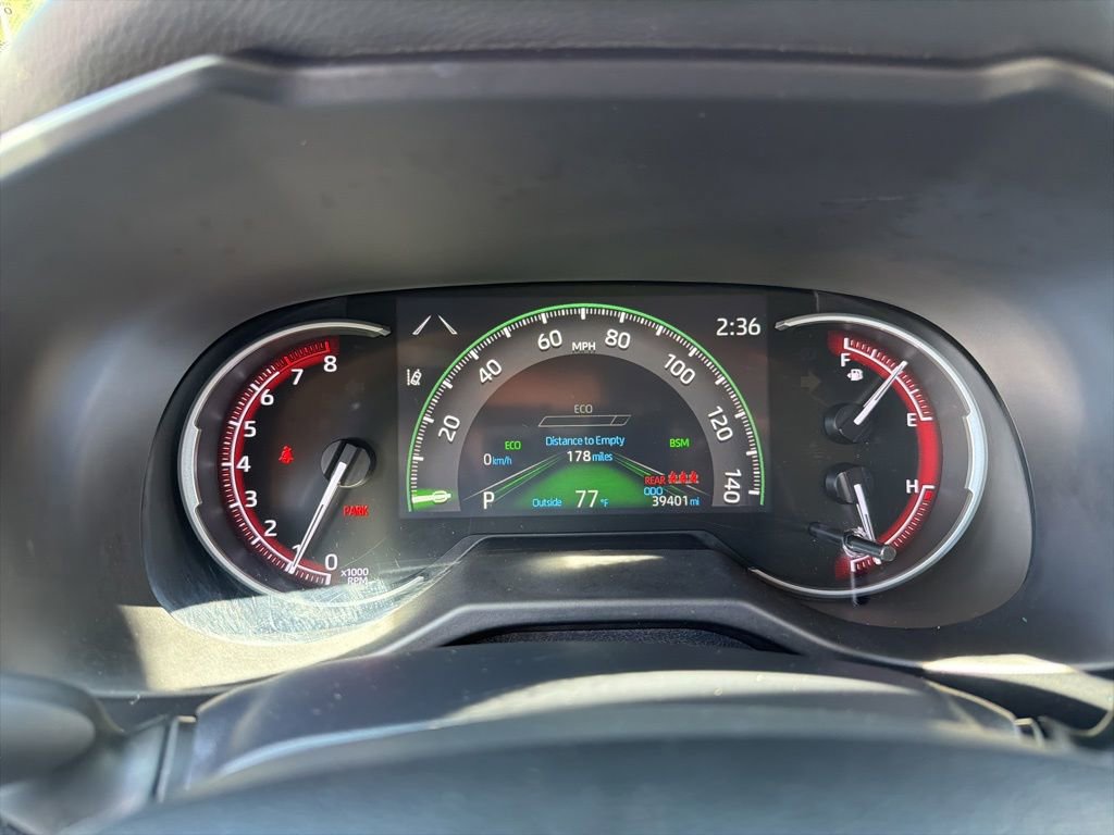 Used 2023 Toyota RAV4 XLE Premium AWD/4WD image 8