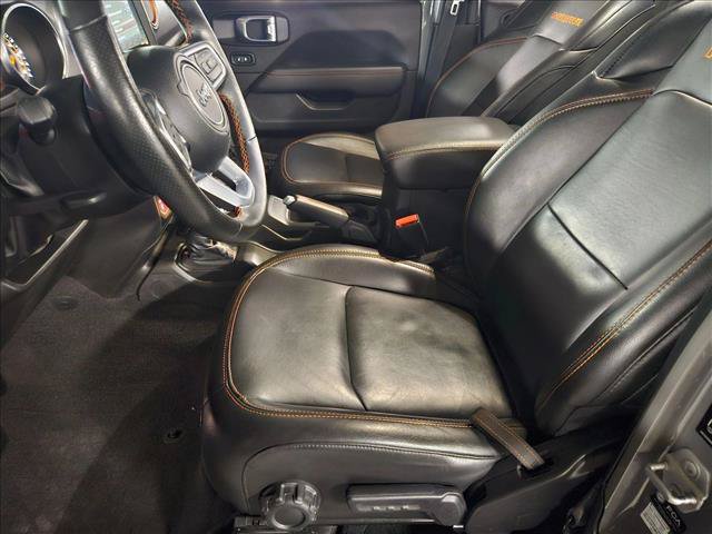 Used 2023 Jeep Gladiator Mojave w/ Cold Weather Group AWD/4WD image 15
