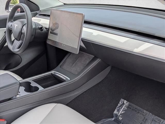 Used 2022 Tesla Model Y Performance image 23