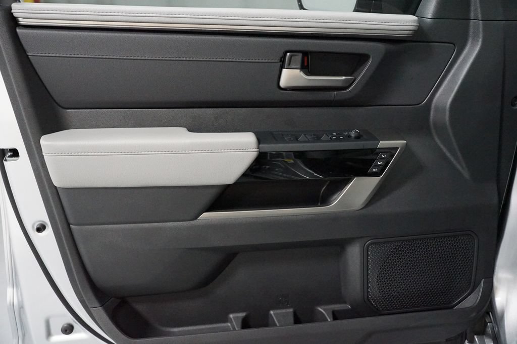 New 2026 Toyota Tundra Limited AWD/4WD image 31