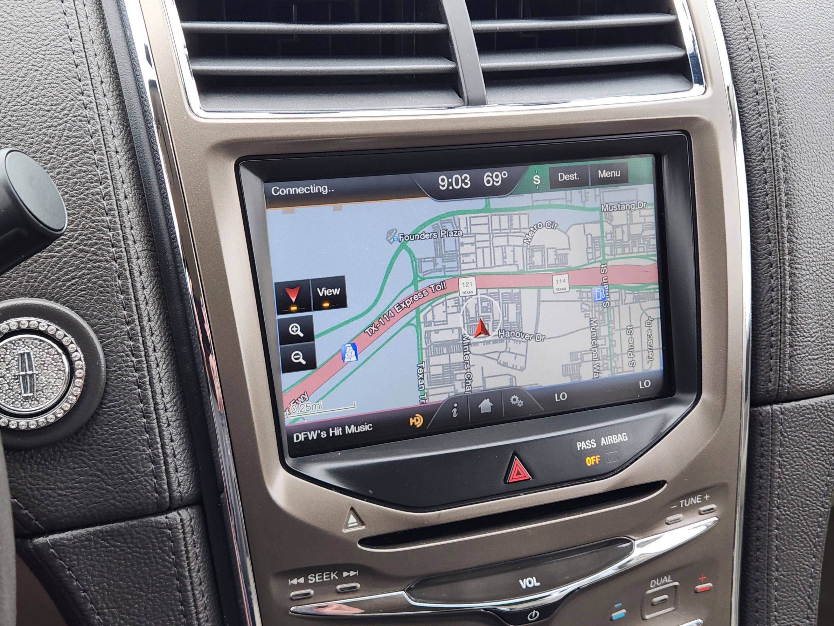 Used 2013 Lincoln MKX AWD image 10
