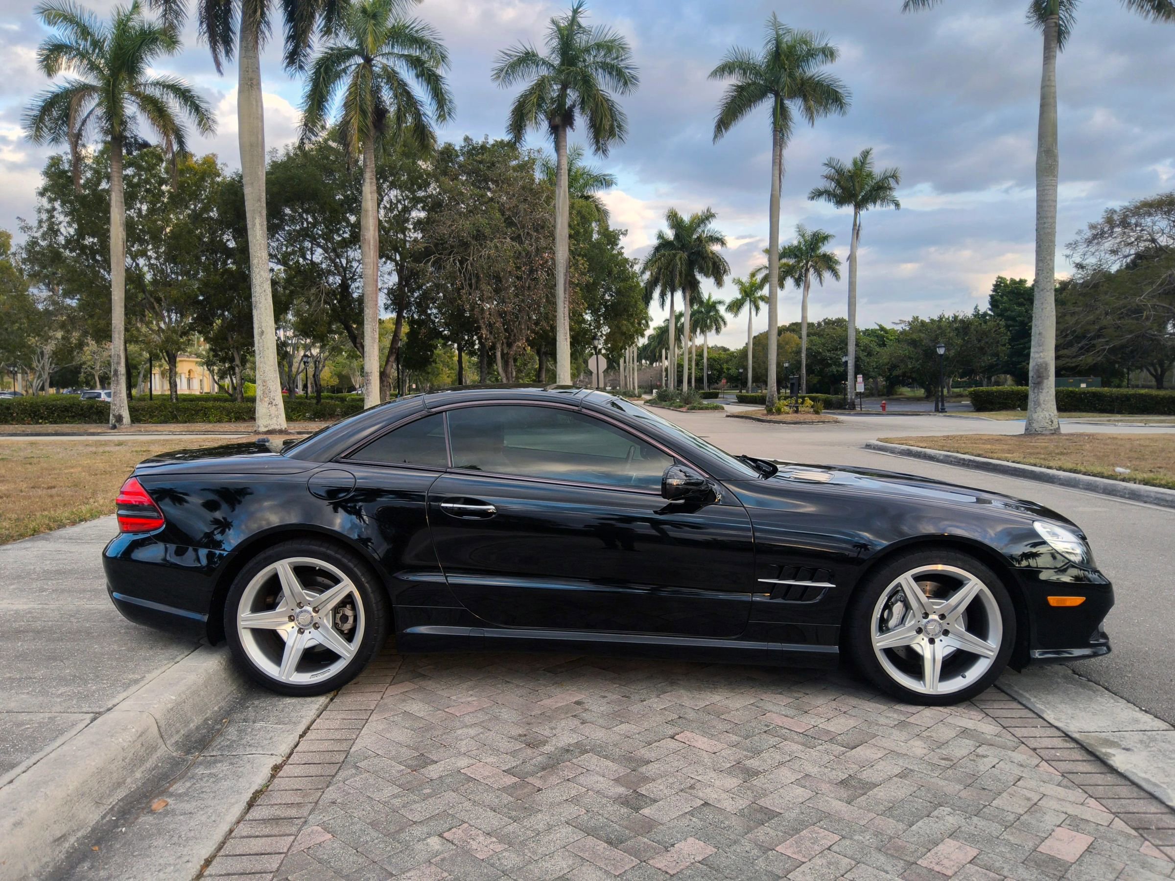 Used 2012 Mercedes-Benz SL 550 image 35