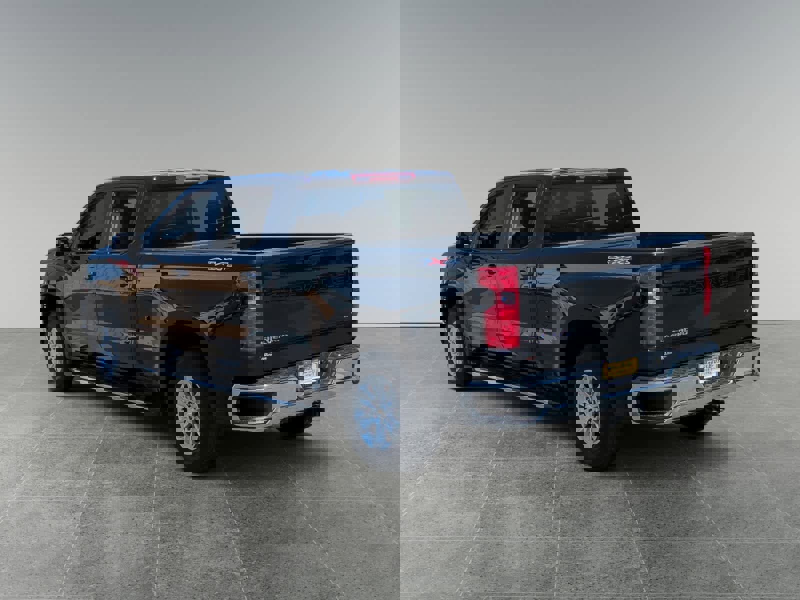 Used 2024 Chevrolet Silverado 1500 LT w/ Protection Package image 3