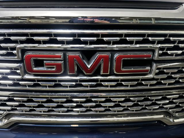 Used 2022 GMC Sierra 1500 Denali w/ Driver Alert Package II image 8