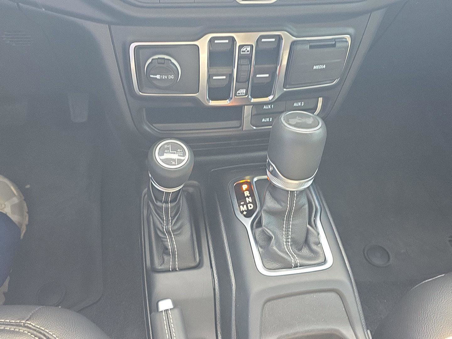 Used 2023 Jeep Wrangler Sahara w/ Cold Weather Group image 22