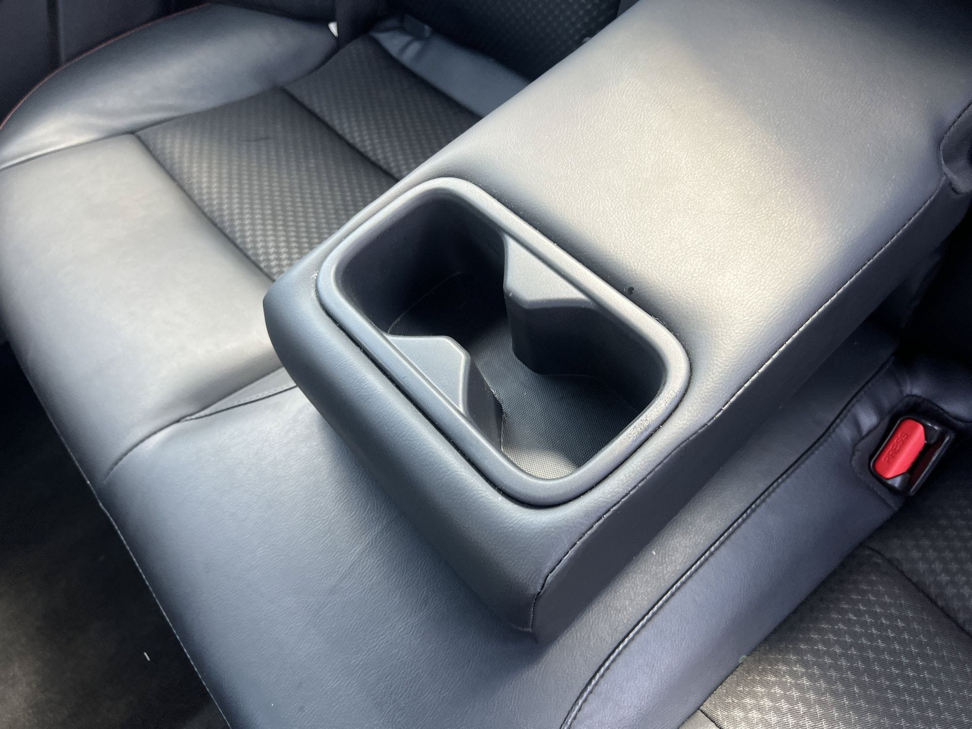 Used 2024 Nissan Altima 2.5 SR FWD image 19