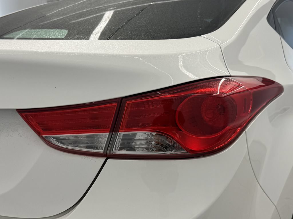Used 2013 Hyundai Elantra GLS FWD image 14