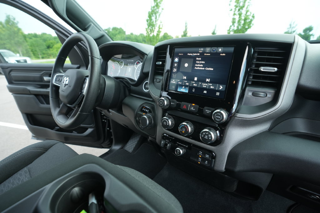 New 2026 RAM 1500 Express AWD/4WD image 34