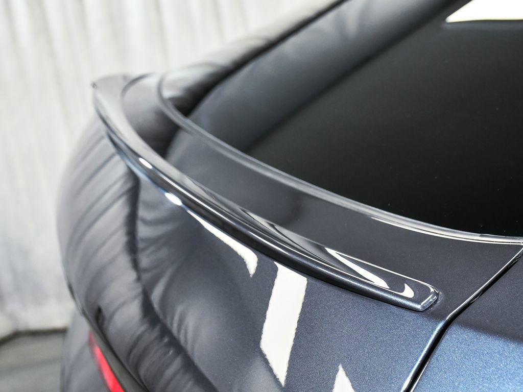 Used 2022 BMW X6 xDrive40i w/ Executive Package image 91