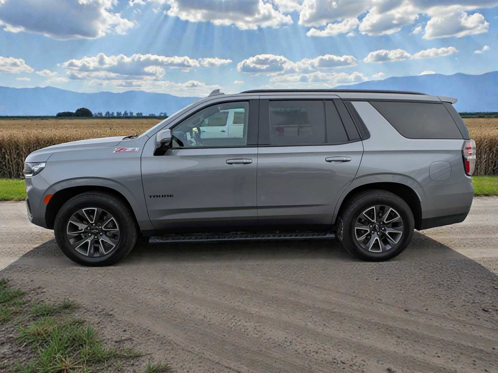 Used 2021 Chevrolet Tahoe Z71 w/ Z71 Off-Road Package image 3
