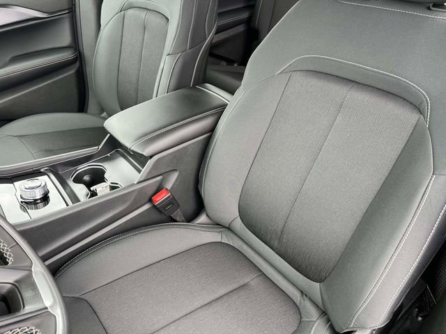 New 2025 Jeep Grand Cherokee L Laredo image 23