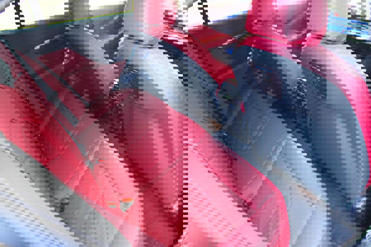 Used 2025 BMW i5 eDrive40i w/ M Sport Package image 18