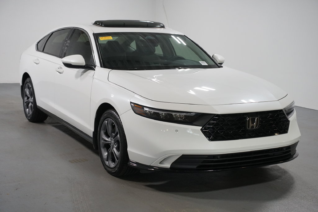 Used 2025 Honda Accord EX-L image 3