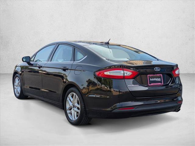 Used 2016 Ford Fusion SE FWD image 8