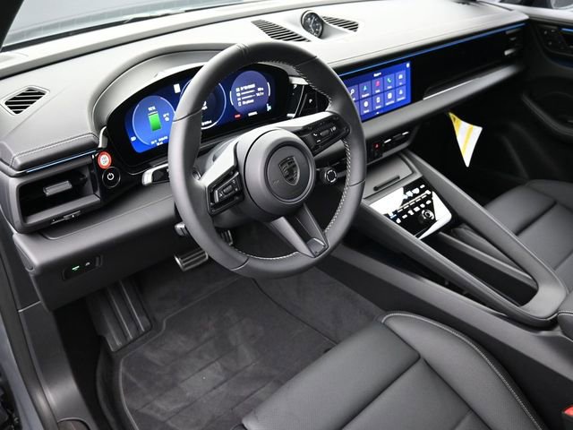 New 2025 Porsche Macan Turbo Electric AWD/4WD image 4