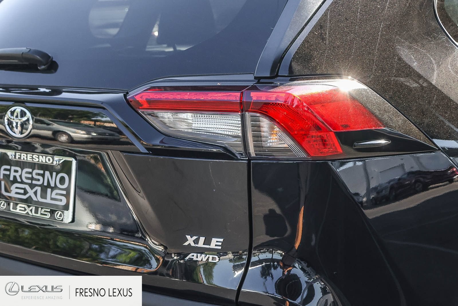 Used 2024 Toyota RAV4 XLE AWD/4WD image 7