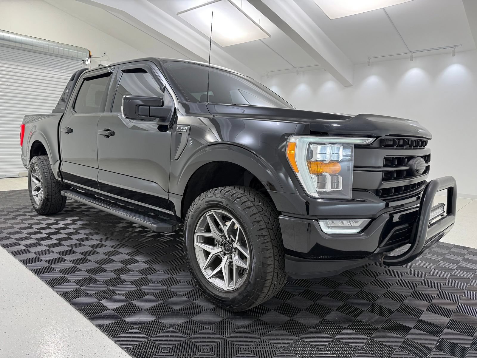 Used 2022 Ford F150 Lariat AWD/4WD image 1