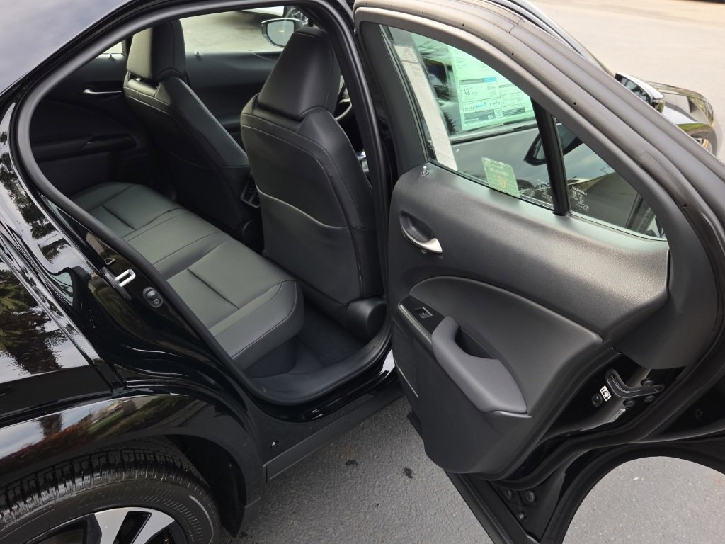 New 2025 Lexus UX 300h AWD image 17