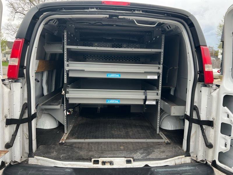 Used 2019 Chevrolet Express 2500 w/ Driver Convenience Package RWD image 17