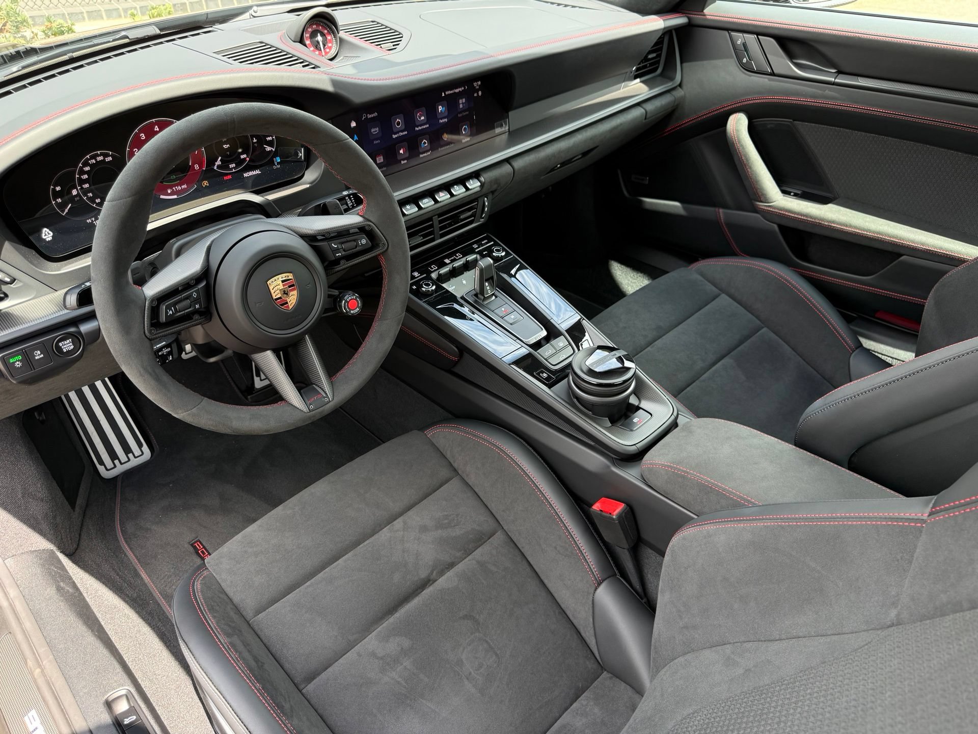 Used 2026 Porsche 911 Carrera 4 GTS AWD/4WD image 4