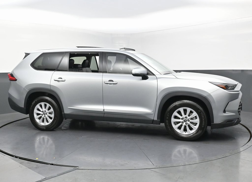 Used 2024 Toyota Grand Highlander XLE image 6
