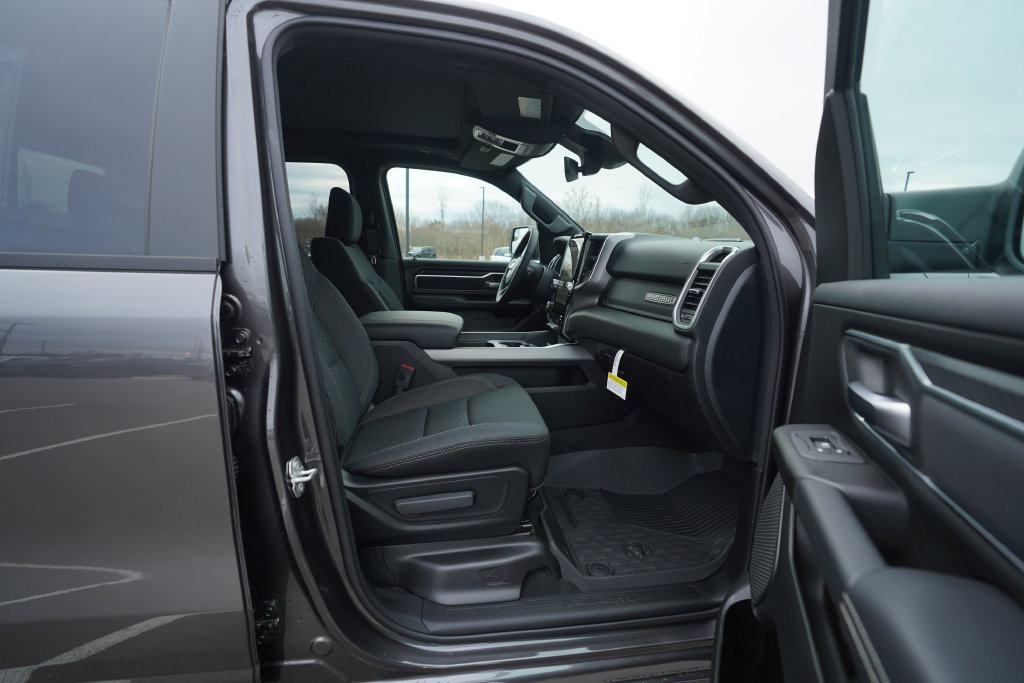 New 2026 RAM 1500 Big Horn AWD/4WD image 19
