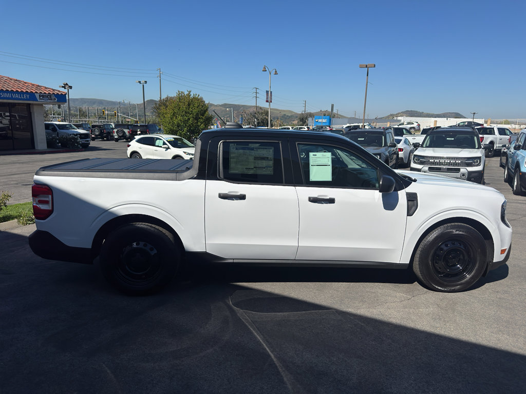 Used 2025 Ford Maverick XL w/ Equipment Group 102A AWD/4WD image 3