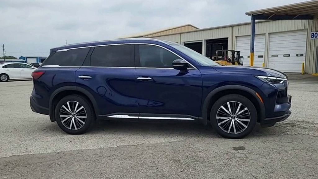 Used 2023 INFINITI QX60 Sensory w/ Vision Package image 9
