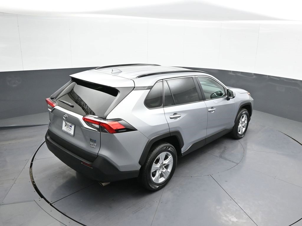 Used 2021 Toyota RAV4 XLE image 36