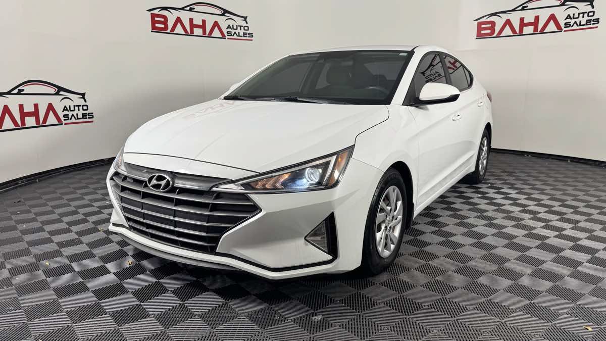 Used 2020 Hyundai Elantra SE w/ Cargo Package (C1) FWD image 3