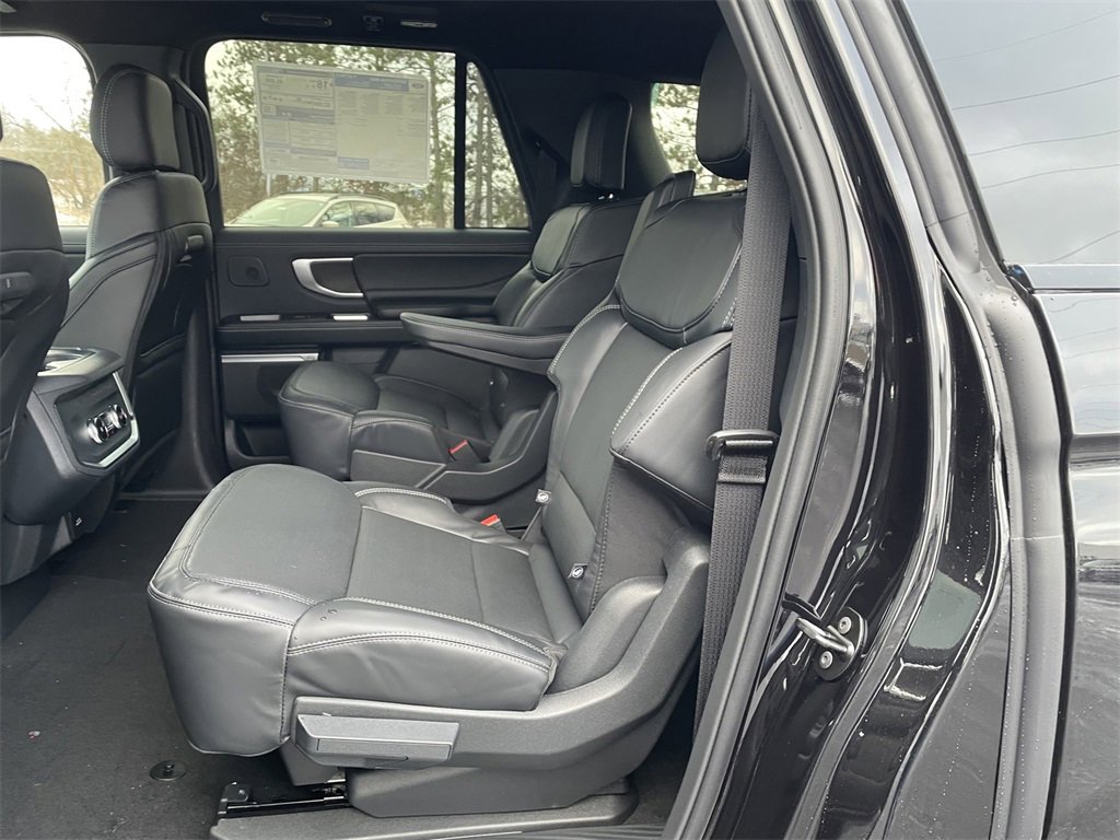 New 2025 Ford Expedition Max Platinum w/ Stealth Performance Package image 26