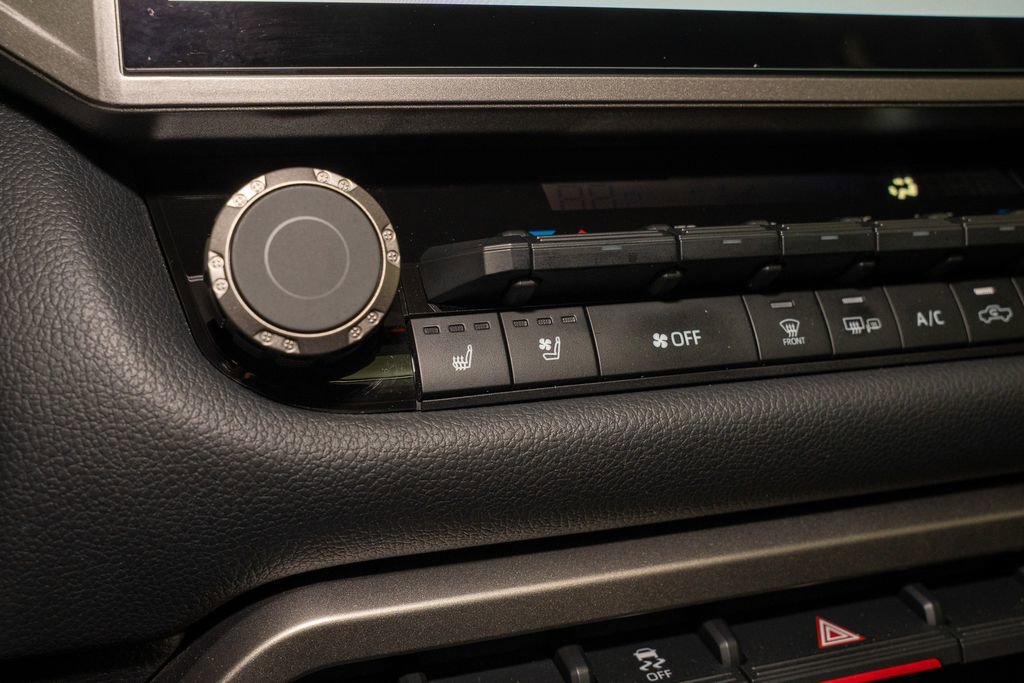 Used 2023 Toyota Tundra Limited w/ Power Package image 15