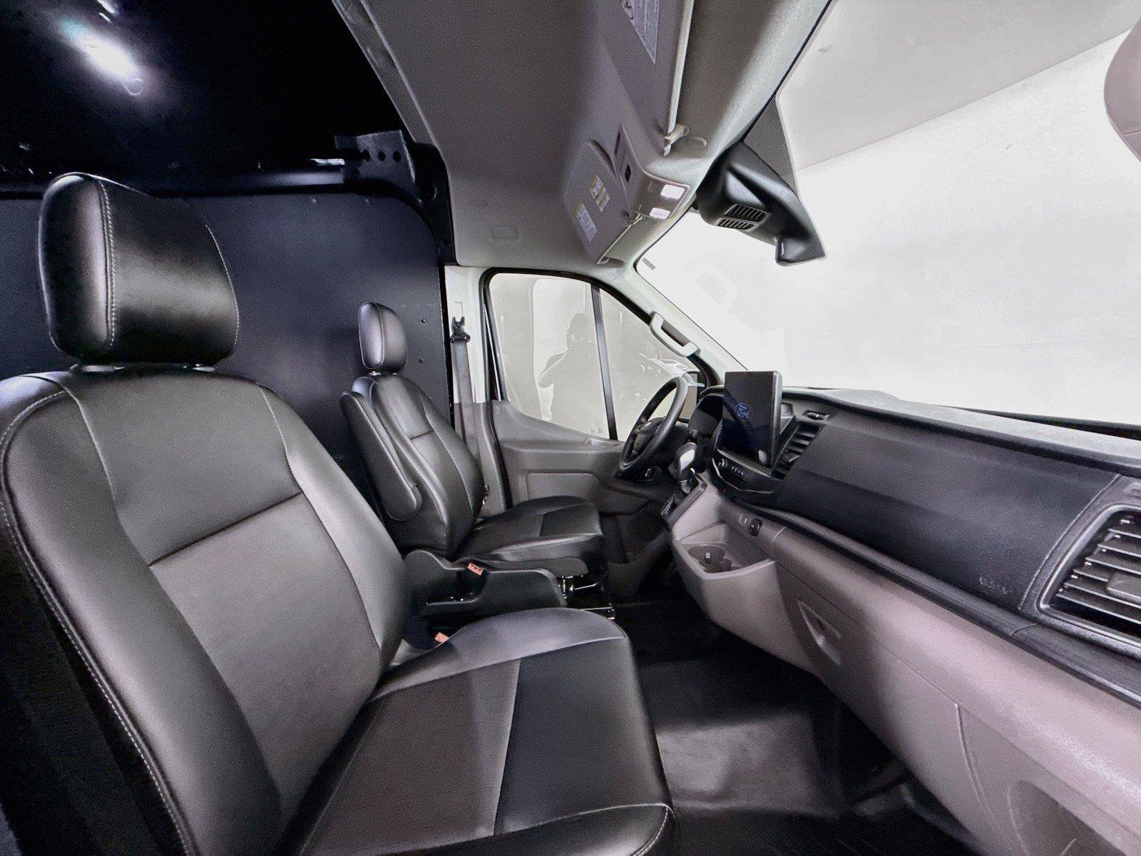 Used 2026 Ford Transit 250 148 Medium Roof w/ Load Area Protection Package RWD image 34
