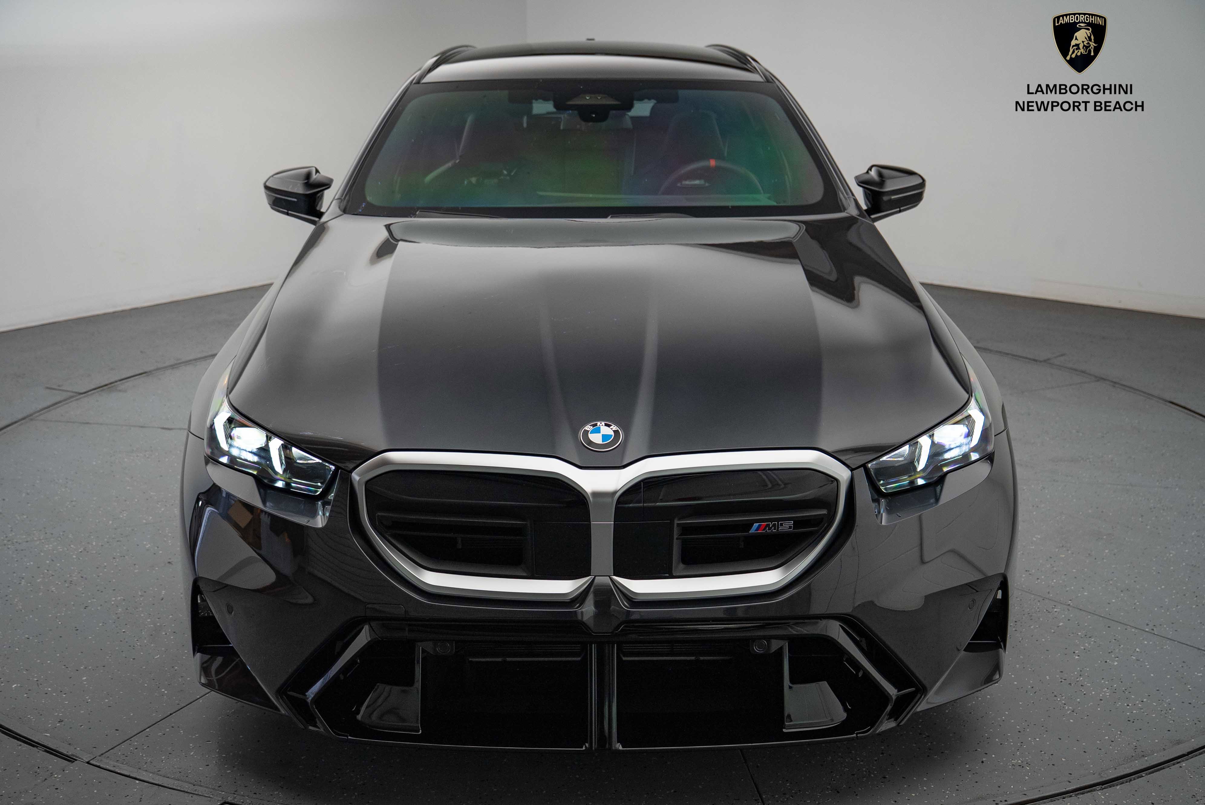 Used 2025 BMW M5 Touring image 3
