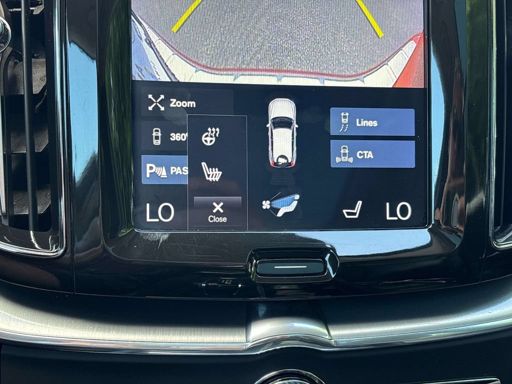 Used 2018 Volvo XC60 T6 Momentum w/ Advanced Package AWD/4WD image 23