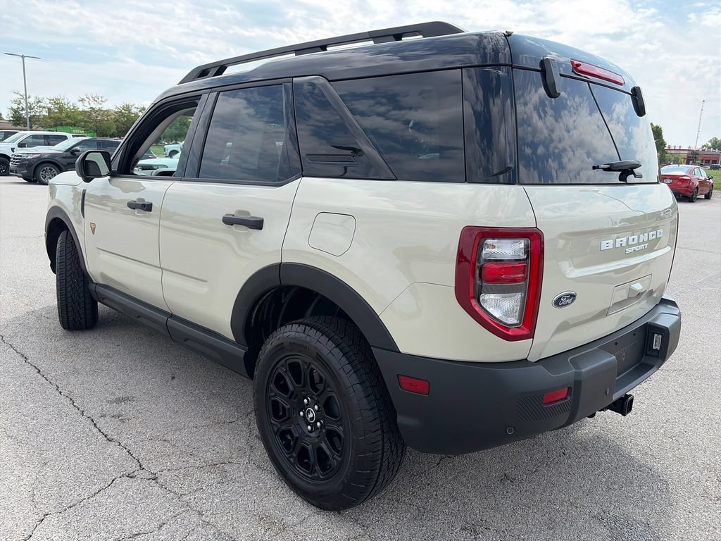 Used 2025 Ford Bronco Sport Badlands AWD/4WD image 5