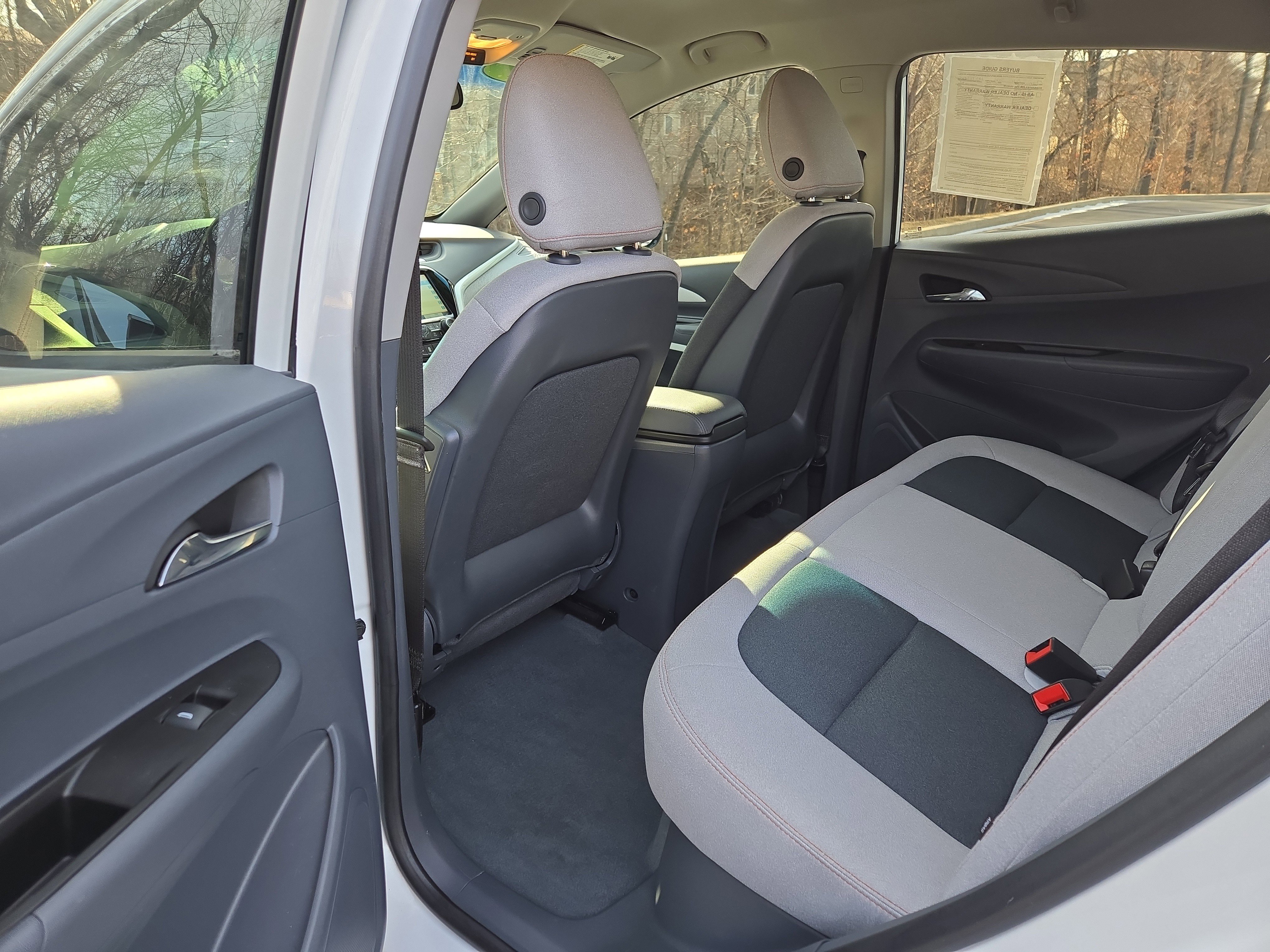 Used 2021 Chevrolet Bolt LT image 23