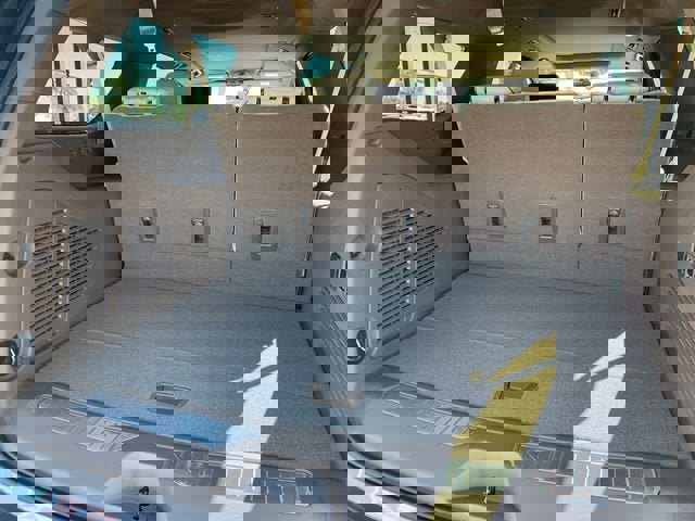 New 2026 GMC Yukon XL Denali w/ Denali Reserve Package AWD/4WD image 9