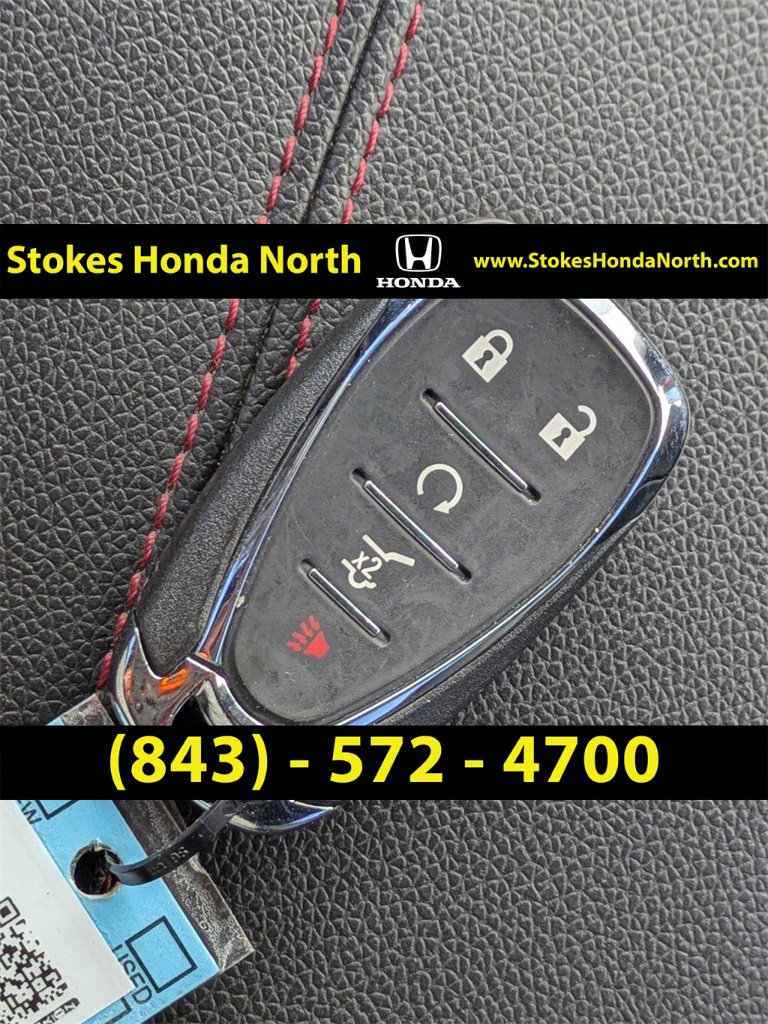 Used 2023 Chevrolet Equinox RS w/ RS Leather Package image 35