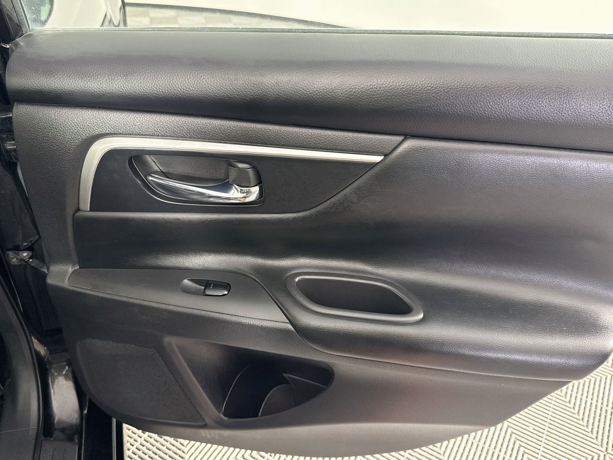 Used 2017 Nissan Altima 2.5 SL FWD image 46