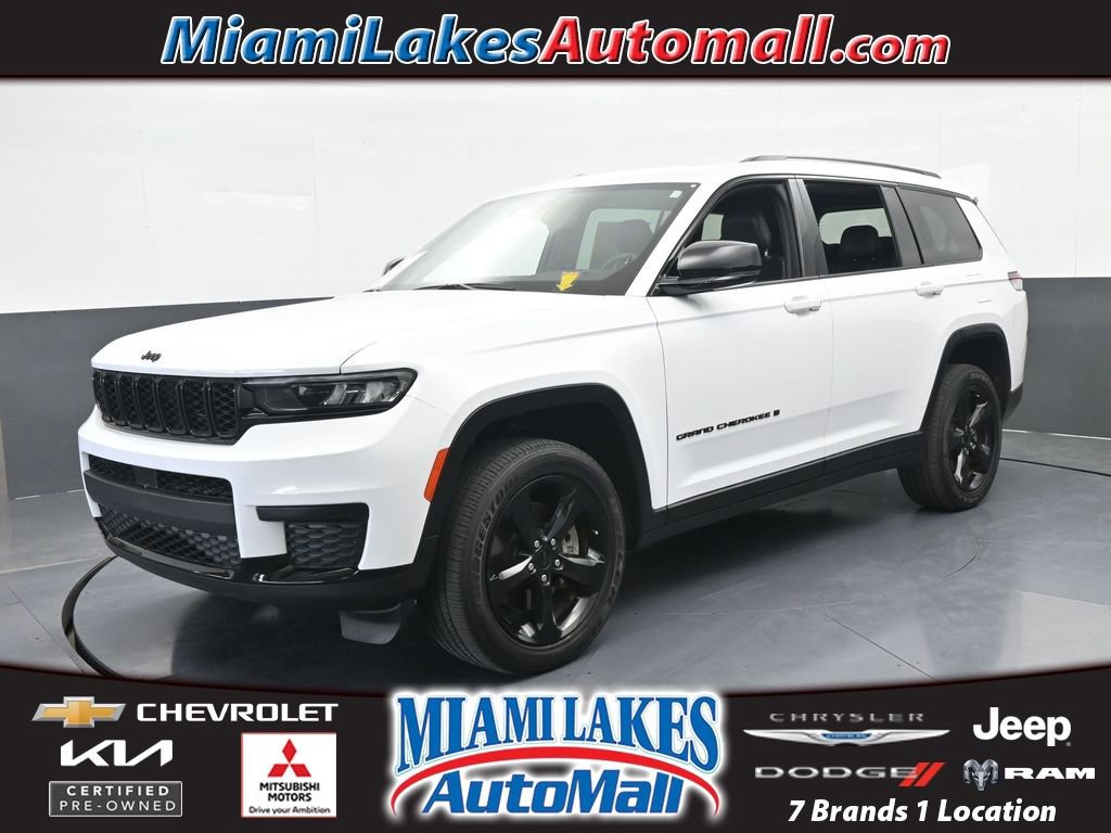 Used 2023 Jeep Grand Cherokee L Laredo RWD image 1