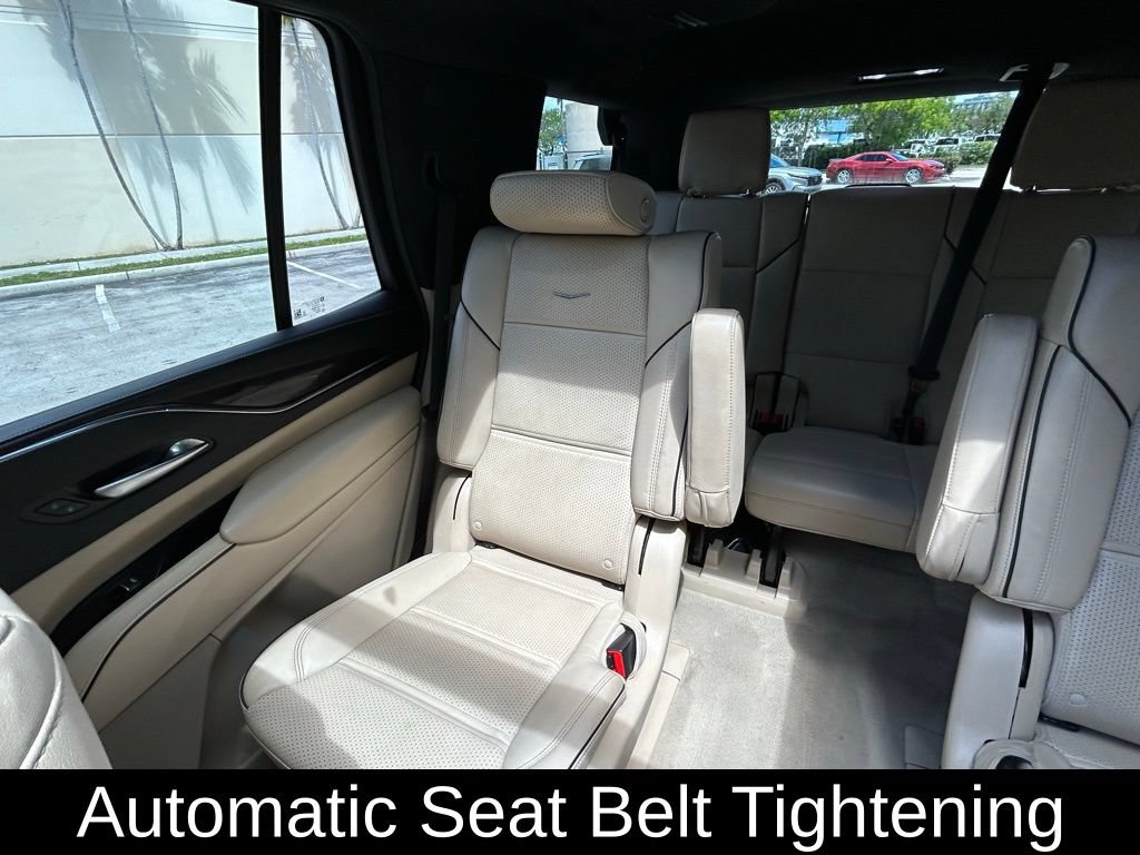 Used 2023 Cadillac Escalade Premium Luxury w/ Performance Package AWD/4WD image 12