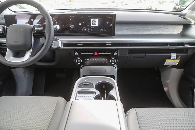 New 2026 Hyundai Ioniq 9 Limited image 13