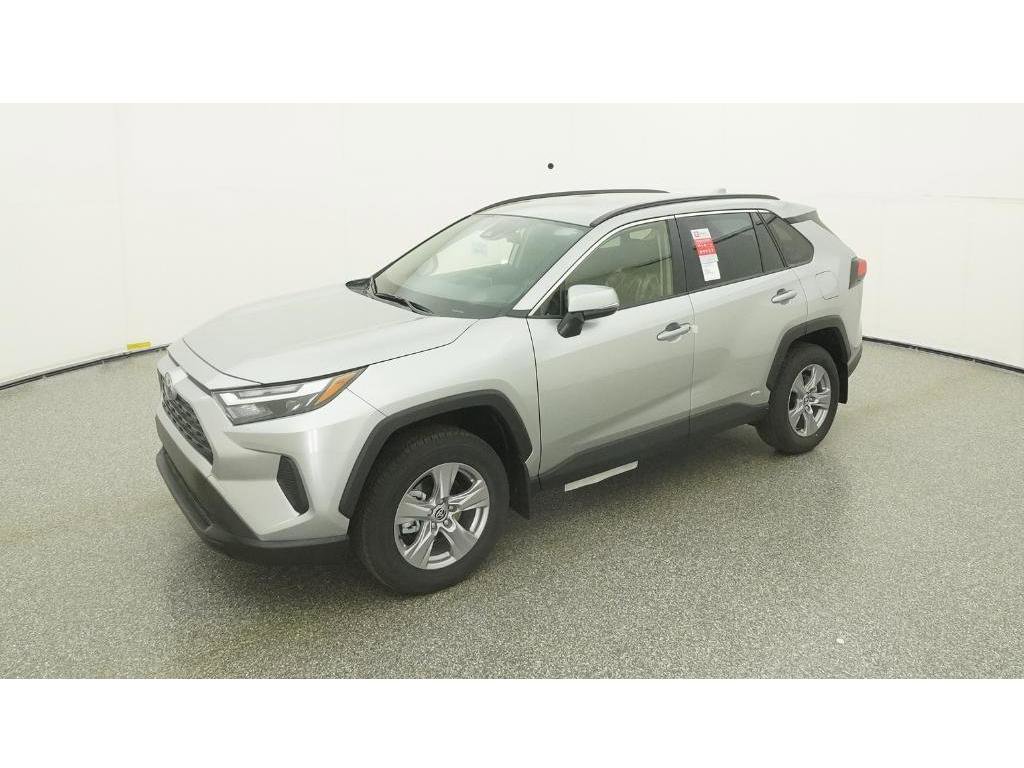 New 2025 Toyota RAV4 XLE