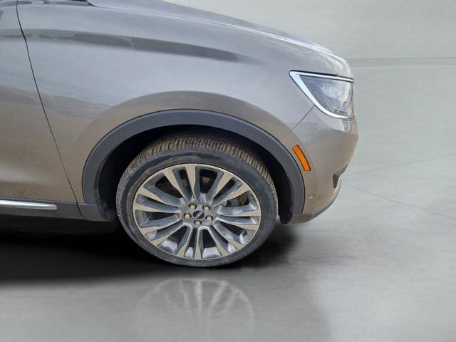 Used 2016 Lincoln MKX Reserve w/ Luxury Package image 20