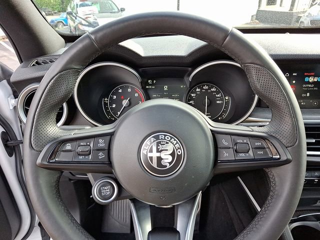 Used 2022 Alfa Romeo Stelvio Ti AWD/4WD image 20