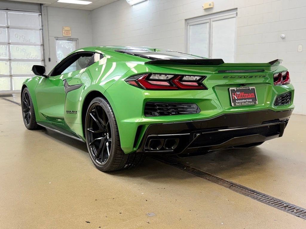 New 2027 Chevrolet Corvette Grand Sport w/ Z52 Sport Performance Package RWD image 8