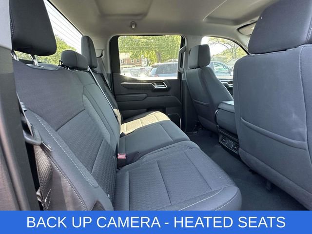 Used 2022 Chevrolet Silverado 1500 LT AWD/4WD image 3