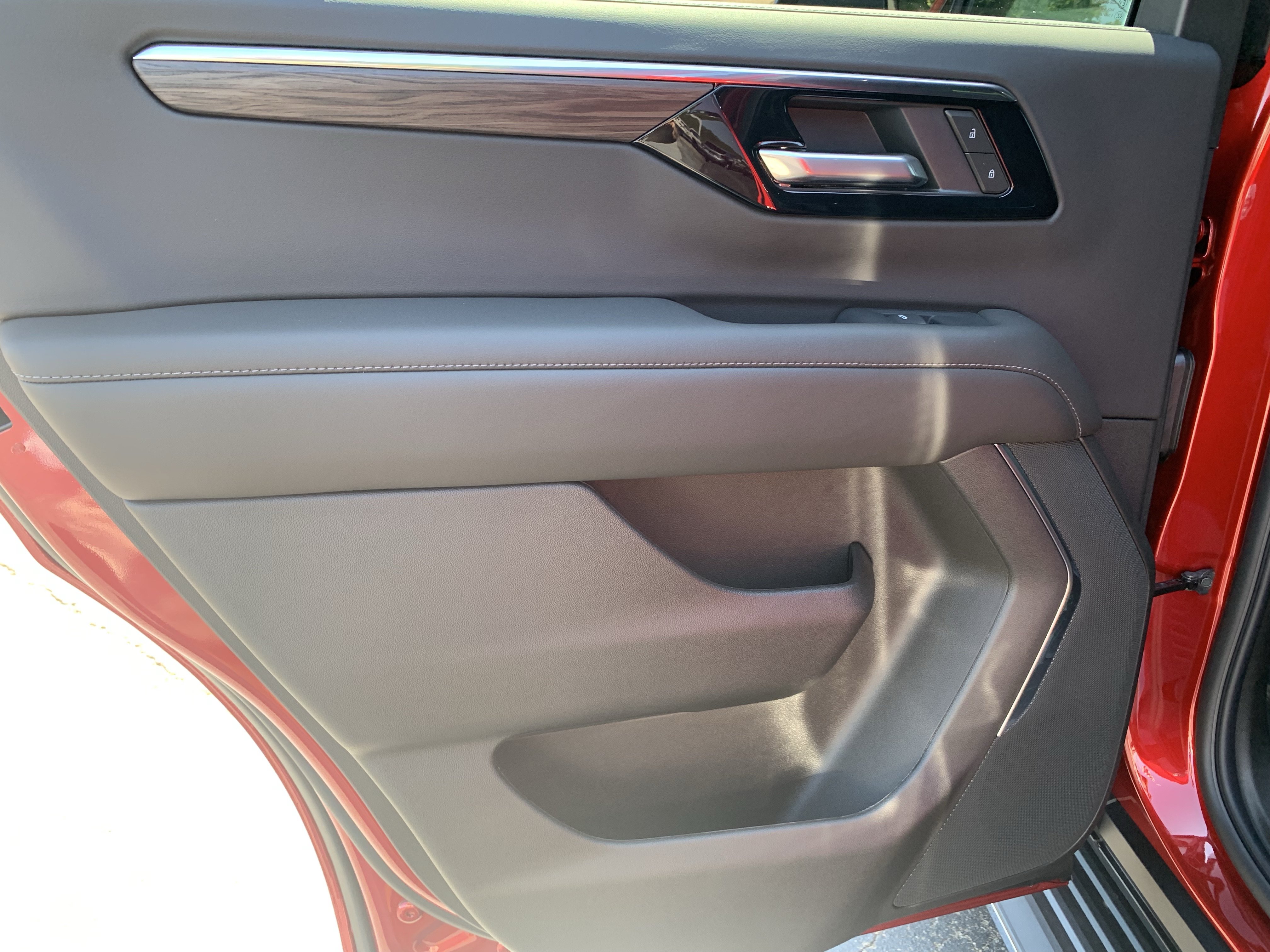New 2026 Chevrolet Tahoe LS AWD/4WD image 18