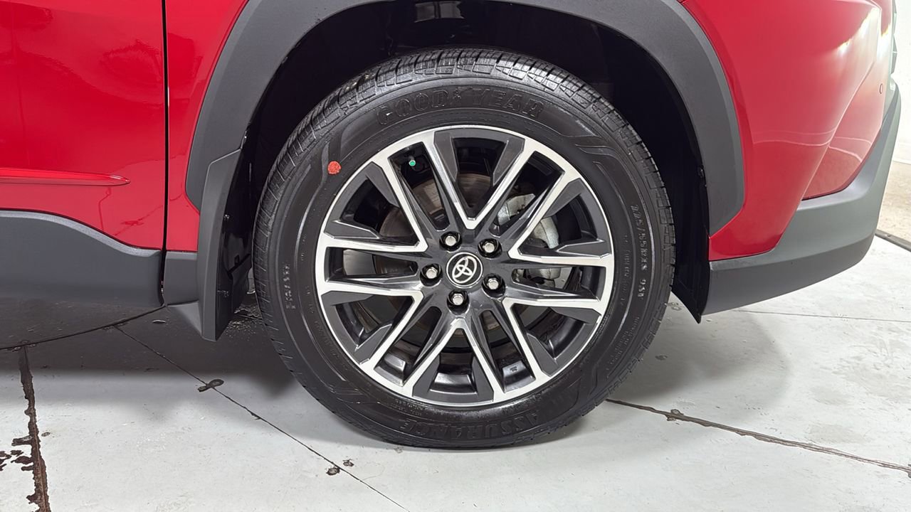 Certified 2026 Toyota Corolla Cross XLE w/ Convenience Package image 21